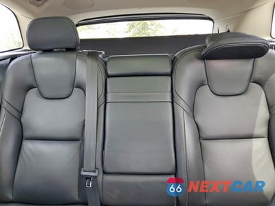 Zdjęcie 10 z 13 samochodu: 2021 VOLVO XC60 T5 INSCRIPTION VIN:YV4102RL3M1813777 - miniatura
