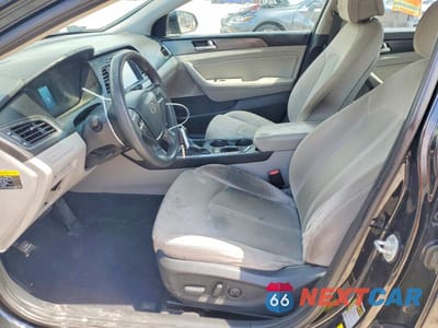 Zdjęcie 7 z 12 samochodu: 2017 HYUNDAI SONATA SPORT VIN:5NPE34AF9HH537827 - miniatura