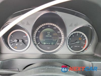 Zdjęcie 9 z 12 samochodu: 2011 MERCEDES-BENZ C 300 4MATIC VIN:WDDGF8BB5BR138132 - miniatura