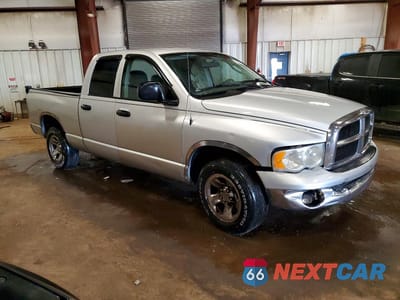 Czwarte zdjęcie samochodu z boku: 2004 DODGE RAM 1500 ST VIN:1D7HA18DX4S759820 - miniatura