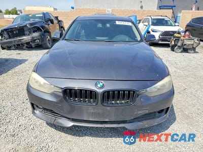 Piąte zdjęcie samochodu w środku: 2013 BMW 328 I VIN:WBA3A5C52DF354357 - miniatura