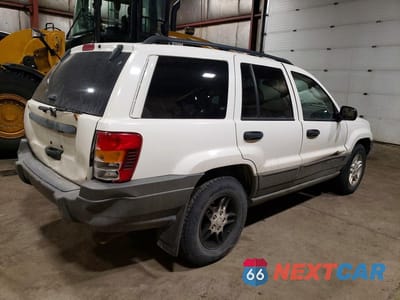 Trzecie zdjęcie samochodu z tyłu: 2002 JEEP GRAND CHEROKEE LAREDO VIN:1J4GW48N02C278400 - miniatura