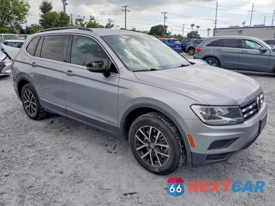 Czwarte zdjęcie samochodu z boku: 2021 VOLKSWAGEN TIGUAN SE VIN:3VV3B7AX2MM112864 - miniatura