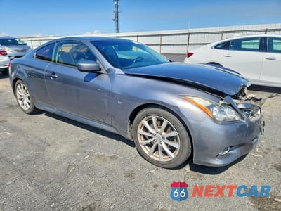 Czwarte zdjęcie samochodu z boku: 2014 INFINITI Q60 COUPE JOURNEY VIN:JN1CV6EK4EM112685 - miniatura