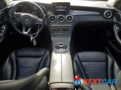 Zdjęcie 8 z 12 samochodu: 2017 MERCEDES-BENZ C 300 VIN:55SWF4JB8HU214696 - miniatura