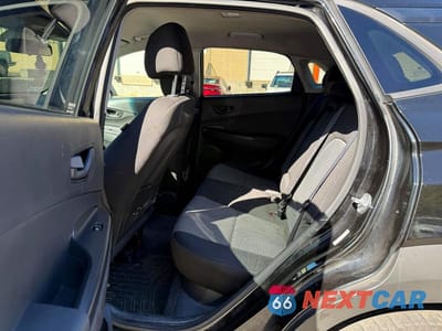 Zdjęcie 6 z 10 samochodu: 2018 HYUNDAI KONA SEL VIN:KM8K2CAA0JU131639 - miniatura