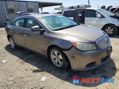 Czwarte zdjęcie samochodu z boku: 2010 BUICK LACROSSE CX VIN:1G4GB5EG8AF128248 - miniatura