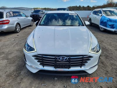 Piąte zdjęcie samochodu w środku: 2022 HYUNDAI SONATA SE VIN:5NPEG4JA1NH145266 - miniatura