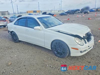 Czwarte zdjęcie samochodu z boku: 2007 MERCEDES-BENZ E 350 4MATIC VIN:WDBUF87X97B164958 - miniatura