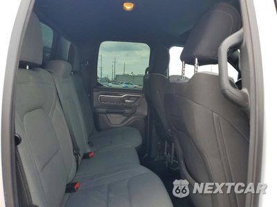Zdjęcie 10 z 12 samochodu: 2022 RAM 1500 BIG HORN VIN:1C6RRFBG1NN472722 - miniatura