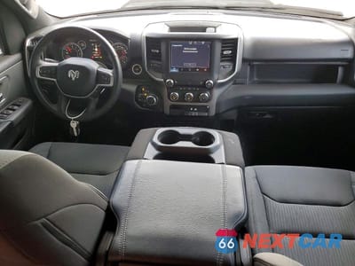 Zdjęcie 8 z 11 samochodu: 2023 RAM 1500 BIG HORN VIN:1C6SRFFT1PN581452 - miniatura