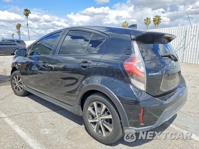 Drugie zdjęcie samochodu z przodu: 2018 TOYOTA PRIUS C FOUR VIN:JTDKDTB39J1606558 - miniatura