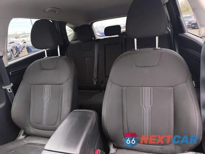 Zdjęcie 10 z 14 samochodu: 2024 HYUNDAI TUCSON SEL VIN:5NMJBCDE8RH350933 - miniatura