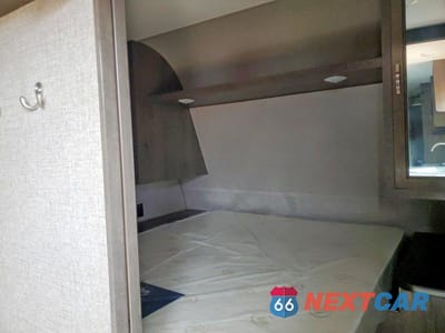 Zdjęcie 8 z 10 samochodu: 2020 JAYCO JAY FLIGHT CAMPER VIN:1UJBJ0BRXL17X0383 - miniatura