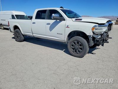 Czwarte zdjęcie samochodu z boku: 2019 RAM 3500 LARAMIE VIN:3C63R3JL5KG715763 - miniatura