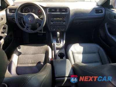 Zdjęcie 8 z 13 samochodu: 2014 VOLKSWAGEN JETTA SE VIN:3VWD17AJ5EM420952 - miniatura