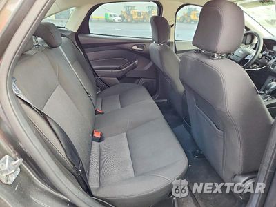 Zdjęcie 10 z 11 samochodu: 2017 FORD FOCUS SE VIN:1FADP3FE4HL310041 - miniatura