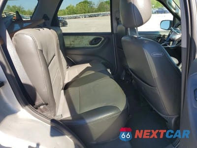 Zdjęcie 11 z 13 samochodu: 2004 FORD ESCAPE XLT VIN:1FMCU93104KA42622 - miniatura