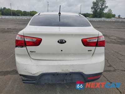 Zdjęcie 6 z 12 samochodu: 2013 KIA RIO LX VIN:KNADM4A35D6280150 - miniatura