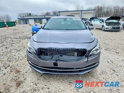 Piąte zdjęcie samochodu w środku: 2018 BUICK LACROSSE ESSENCE VIN:1G4ZP5SS9JU142836 - miniatura