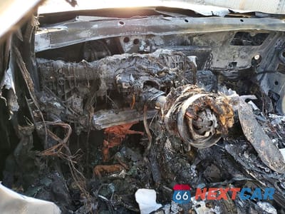 Zdjęcie 9 z 11 samochodu: 2019 MERCEDES-BENZ C 300 4MATIC VIN:55SWF8EB4KU319213 - miniatura