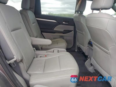 Zdjęcie 11 z 12 samochodu: 2015 TOYOTA HIGHLANDER XLE VIN:5TDJKRFHXFS119762 - miniatura