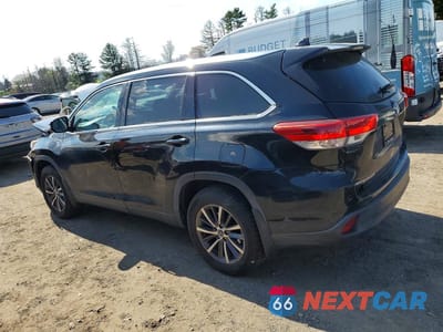 Drugie zdjęcie samochodu z przodu: 2019 TOYOTA HIGHLANDER XLE VIN:5TDJZRFH3KS567122 - miniatura