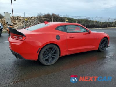 Trzecie zdjęcie samochodu z tyłu: 2018 CHEVROLET CAMARO LT VIN:1G1FB1RX2J0101495 - miniatura