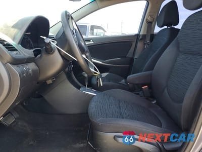 Zdjęcie 7 z 12 samochodu: 2016 HYUNDAI ACCENT SE VIN:KMHCT5AE1GU256335 - miniatura