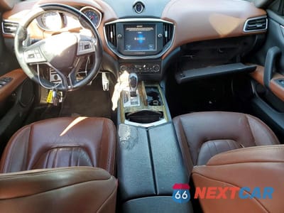 Zdjęcie 8 z 12 samochodu: 2014 MASERATI GHIBLI S VIN:ZAM57RTA9E1085914 - miniatura