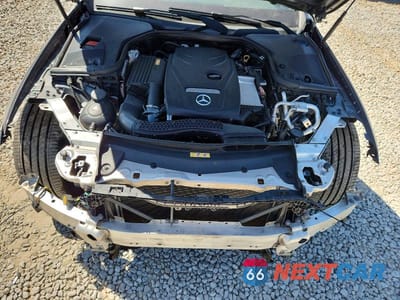 Zdjęcie 11 z 12 samochodu: 2017 MERCEDES-BENZ E 300 VIN:WDDZF4JB4HA238846 - miniatura