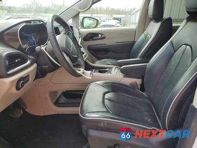 Zdjęcie 7 z 12 samochodu: 2023 CHRYSLER PACIFICA HYBRID LIMITED VIN:2C4RC1S77PR527158 - miniatura