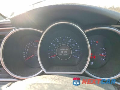 Zdjęcie 9 z 12 samochodu: 2015 KIA OPTIMA LX VIN:5XXGM4A70FG461647 - miniatura