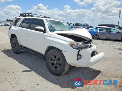 Czwarte zdjęcie samochodu z boku: 2014 TOYOTA 4RUNNER SR5 VIN:JTEZU5JR1E5083532 - miniatura