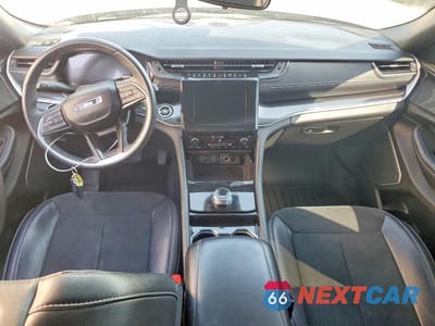 Zdjęcie 8 z 13 samochodu: 2021 JEEP GRAND CHEROKEE L LAREDO VIN:1C4RJJAGXM8211171 - miniatura