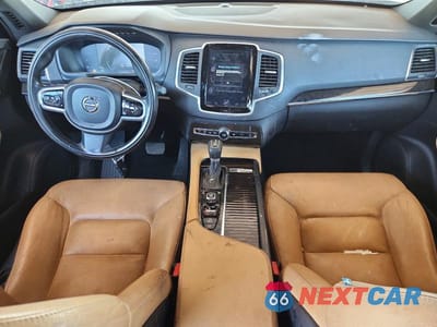 Zdjęcie 8 z 13 samochodu: 2018 VOLVO XC90 T5 VIN:YV4102PK6J1356274 - miniatura