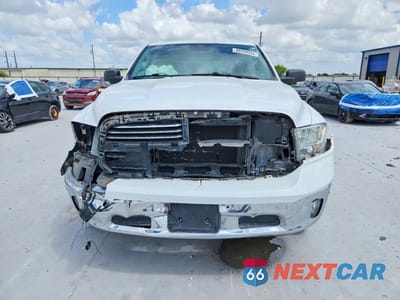 Piąte zdjęcie samochodu w środku: 2015 RAM 1500 SLT VIN:1C6RR6GG3FS581856 - miniatura