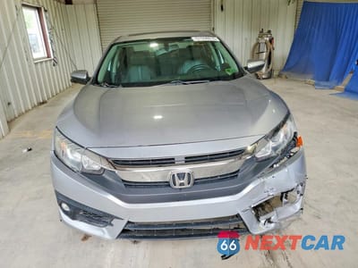 Piąte zdjęcie samochodu w środku: 2017 HONDA CIVIC EXL VIN:19XFC1F72HE209528 - miniatura