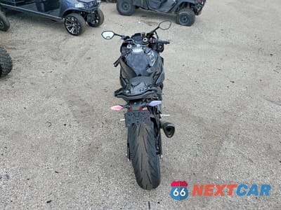 Zdjęcie 6 z 9 samochodu: 2026 BMW S 1000 RR VIN:WB10P2304T6M24606 - miniatura
