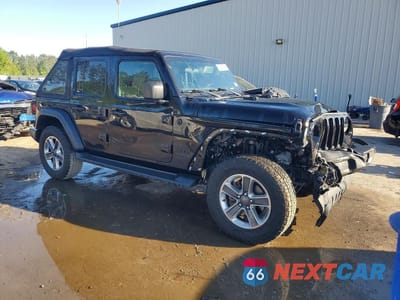 Czwarte zdjęcie samochodu z boku: 2020 JEEP WRANGLER UNLIMITED SPORT VIN:1C4HJXDN4LW268632 - miniatura