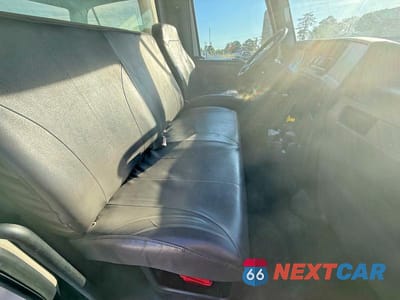 Piąte zdjęcie samochodu w środku: 2021 INTERNATIONAL MV607 VIN:3HAEUMMLXML122889 - miniatura