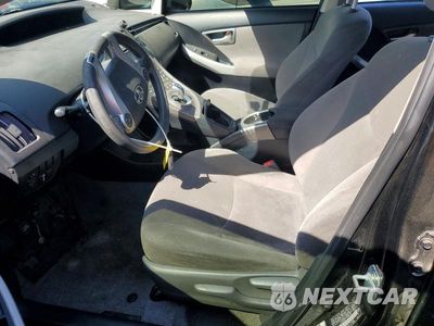 Zdjęcie 7 z 12 samochodu: 2015 TOYOTA PRIUS TWO VIN:JTDKN3DU1F0482494 - miniatura