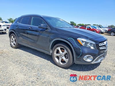 Czwarte zdjęcie samochodu z boku: 2018 MERCEDES-BENZ GLA 250 VIN:WDCTG4EB4JJ457443 - miniatura