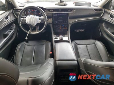 Zdjęcie 8 z 13 samochodu: 2023 JEEP GRAND CHEROKEE LIMITED VIN:1C4RJHBG0PC524139 - miniatura