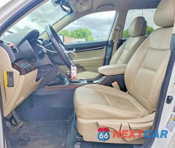 Zdjęcie 7 z 12 samochodu: 2015 KIA SORENTO VIN:5XYKT3A69FG617646 - miniatura