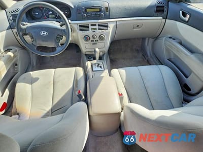 Zdjęcie 8 z 12 samochodu: 2008 HYUNDAI SONATA GLS VIN:5NPET46C38H301611 - miniatura