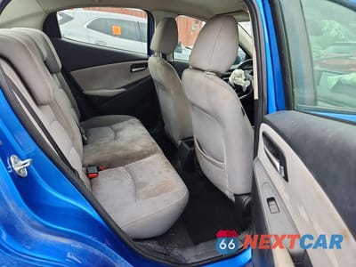 Zdjęcie 10 z 12 samochodu: 2019 TOYOTA YARIS L VIN:3MYDLBYV9KY523953 - miniatura