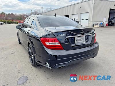 Drugie zdjęcie samochodu z przodu: 2013 MERCEDES-BENZ C 300 4MATIC VIN:WDDGF8AB6DR253536 - miniatura