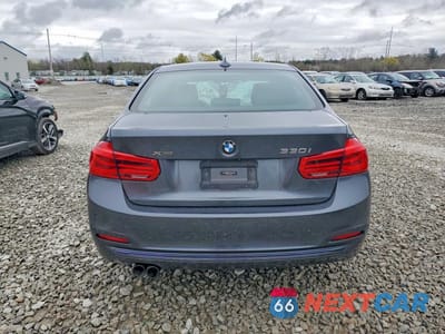 Zdjęcie 6 z 12 samochodu: 2018 BMW 330 XI VIN:WBA8D9C51JA607732 - miniatura