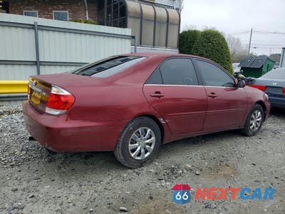 Trzecie zdjęcie samochodu z tyłu: 2005 TOYOTA CAMRY LE VIN:4T1BE32K75U406959 - miniatura